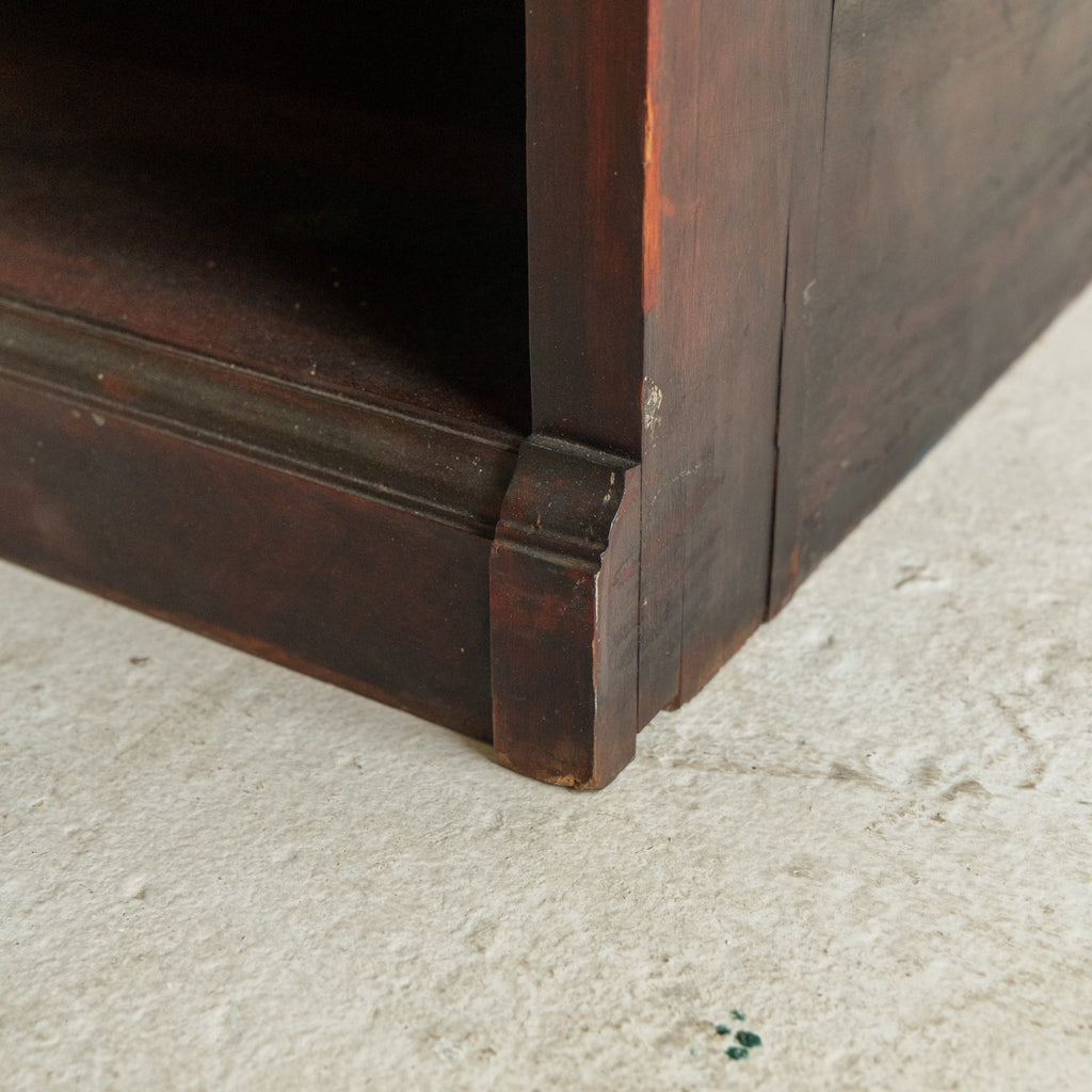 Oak End Table Detail 