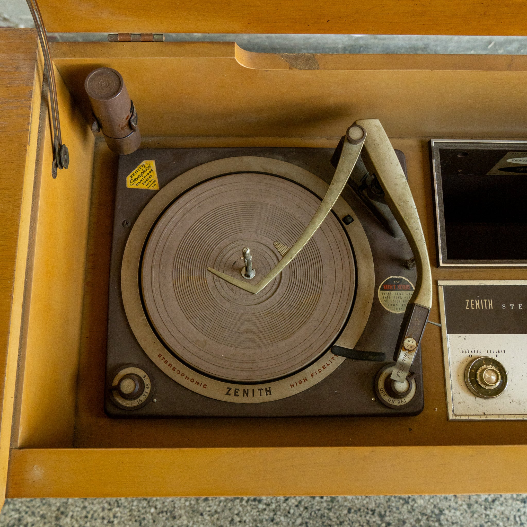 Zenith Record Player